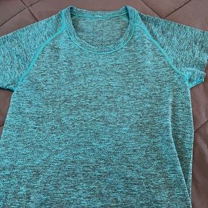 Blue / Black Lululemon Short Sleeve!